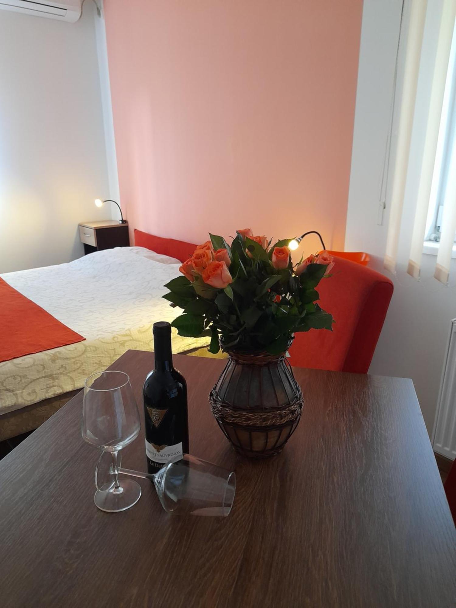 Kety Apartments Kragujevac Extérieur photo