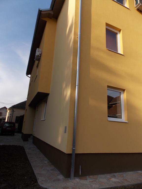 Kety Apartments Kragujevac Extérieur photo